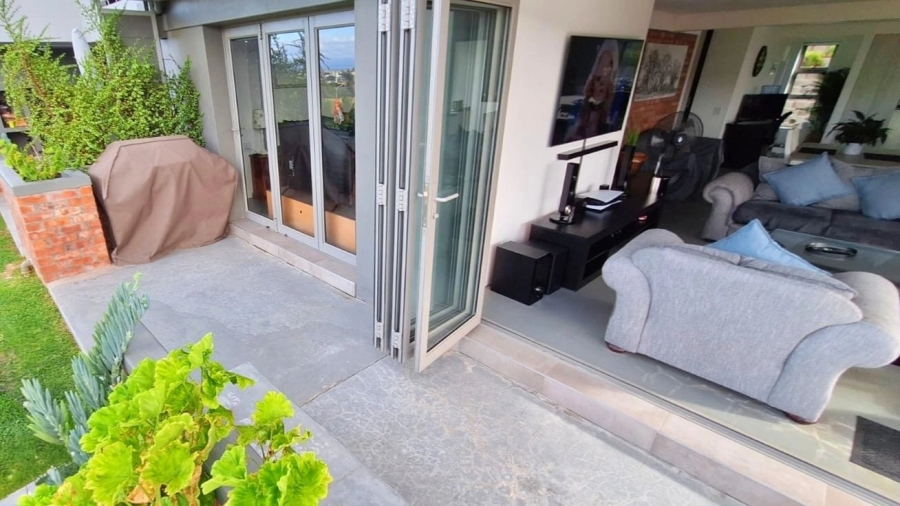 2 Bedroom Property for Sale in Island View Western Cape